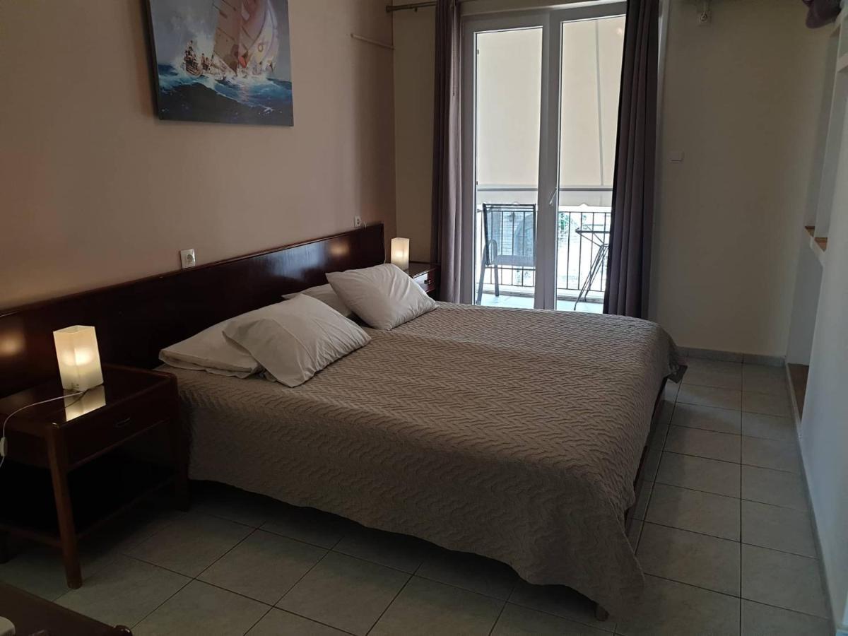 Ballas Apartments Agia Efimia Exterior photo