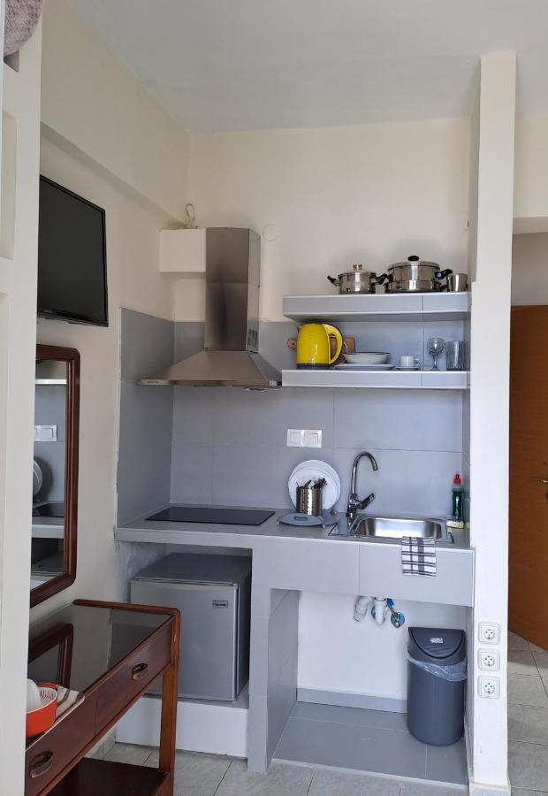 Ballas Apartments Agia Efimia Exterior photo