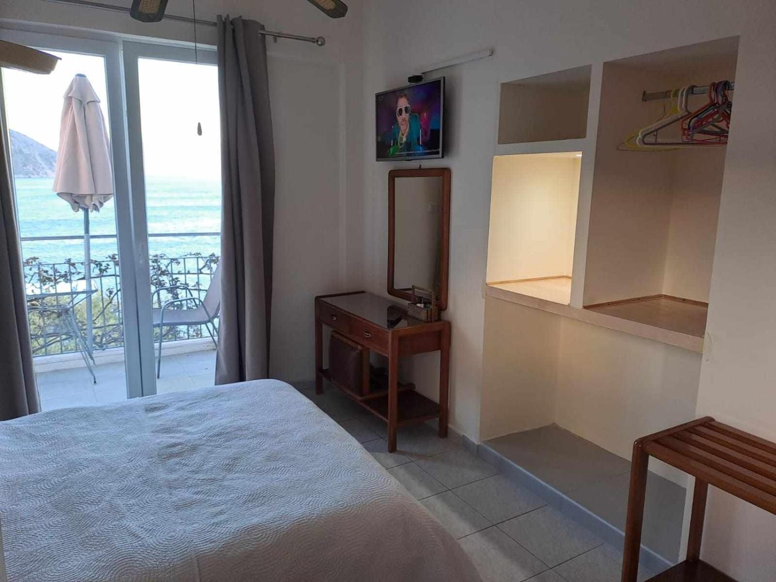 Ballas Apartments Agia Efimia Exterior photo